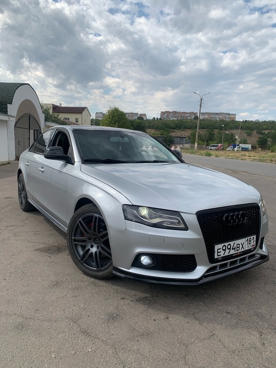 Продам Ауди а4б8,1,8Т
2008 год.
Нормальное состояние,пробег (2)