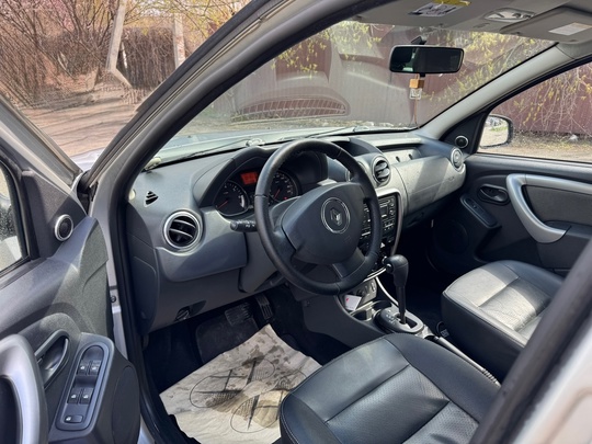 В ПРОДАЖЕ RENAULT DUSTER 2013 (4)