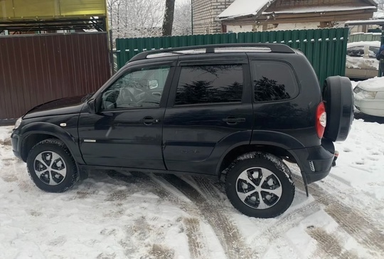 Продам Ниву Шевроле 
Год 2015
