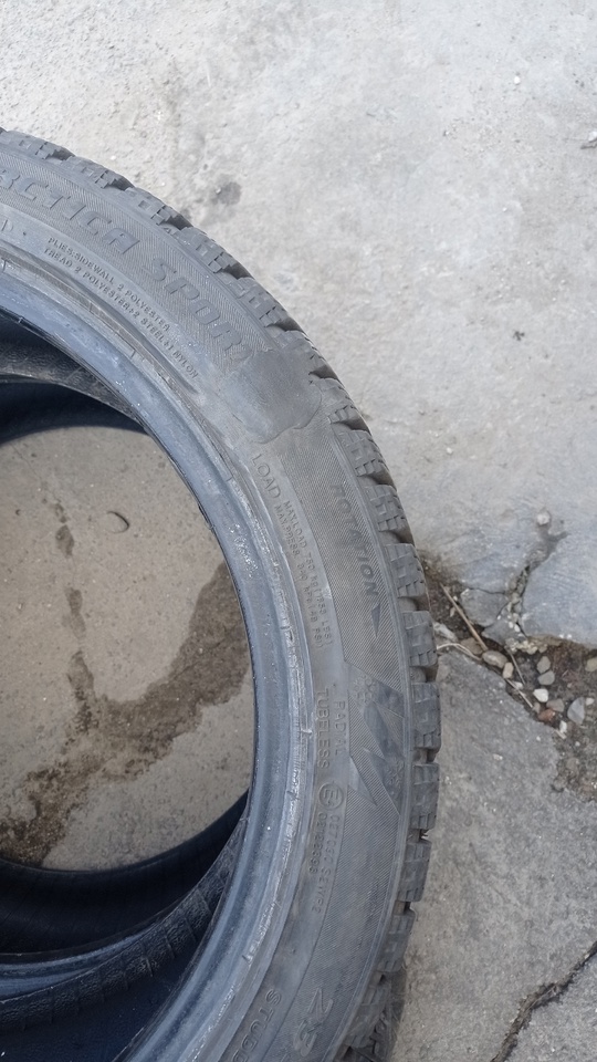 Продам резину 235-45-18 зима в (6)