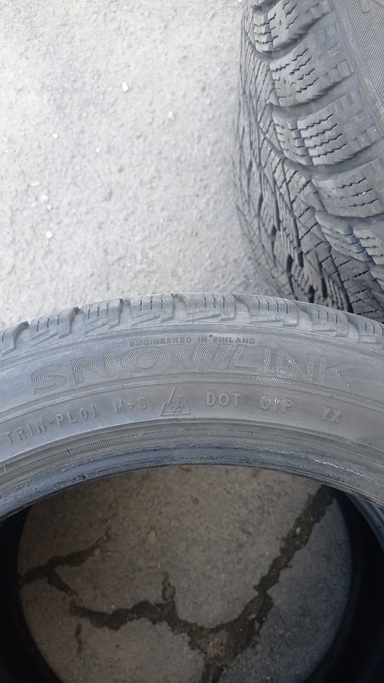 Продам резину 235-45-18 зима в (7)
