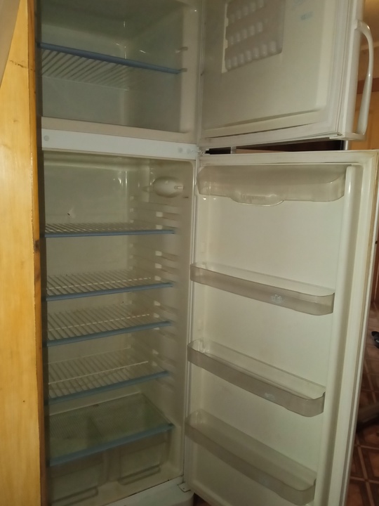 Продам шкаф бу 150*220*60- 10000, (6)