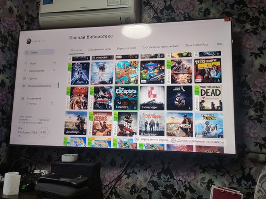 Xbox One 1000GB + игры (4)