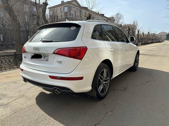 Продам-Audi Q5 S line quattro (2)