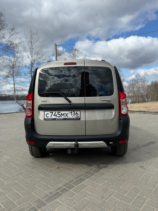 Largus Cross 1.6  2019 (5)