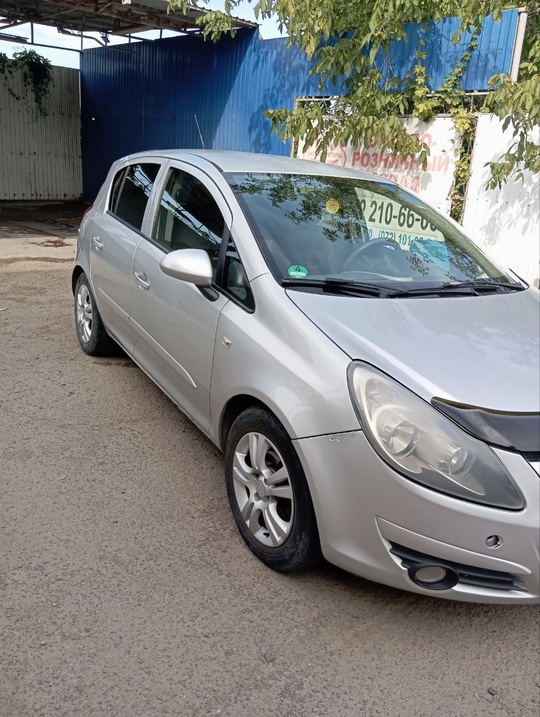 Opel Corsa D - 2007 (3)