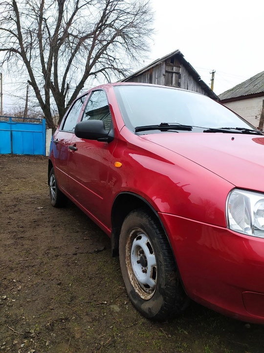 Продам Лада Калина 
2006 год (5)