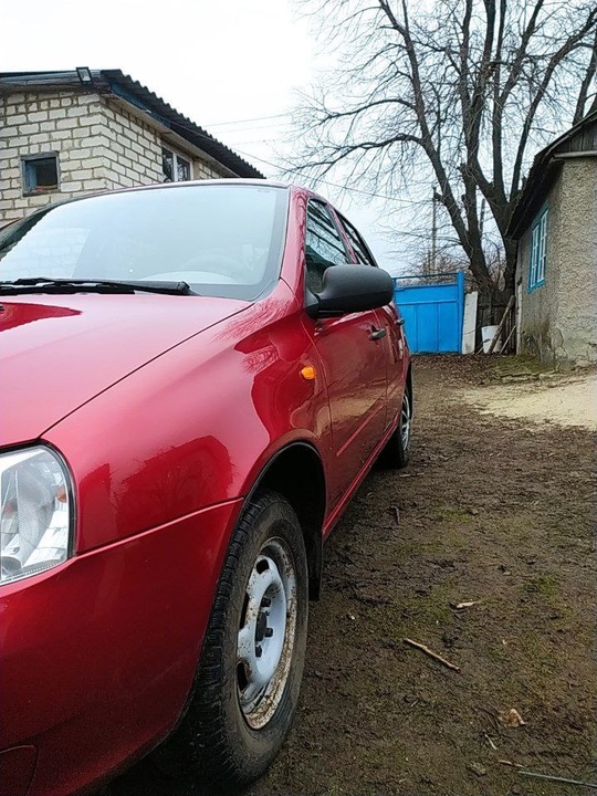 Продам Лада Калина 
2006 год (6)