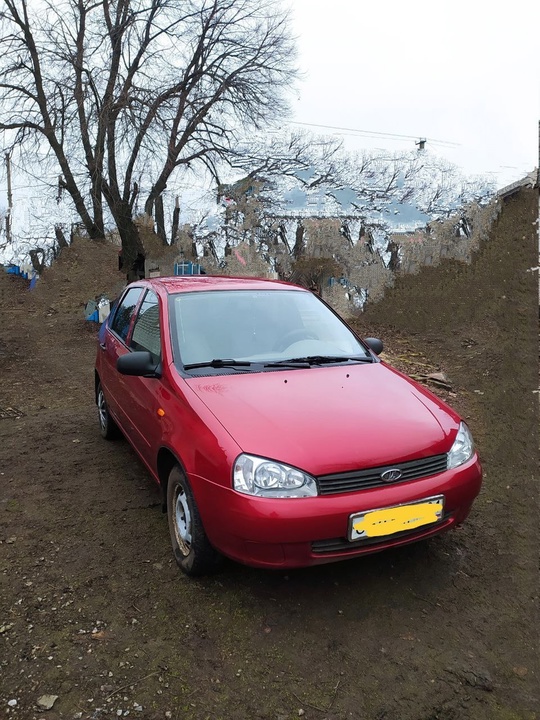 Продам Лада Калина 
2006 год (9)