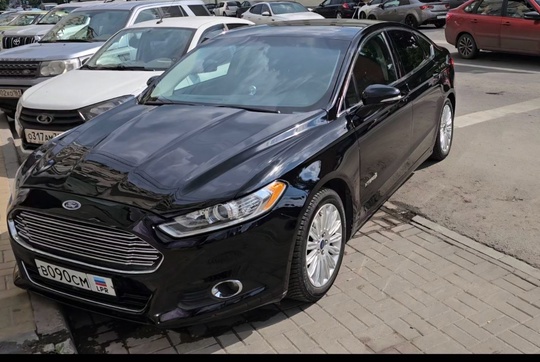Продаю Ford Fusion 2015 год.