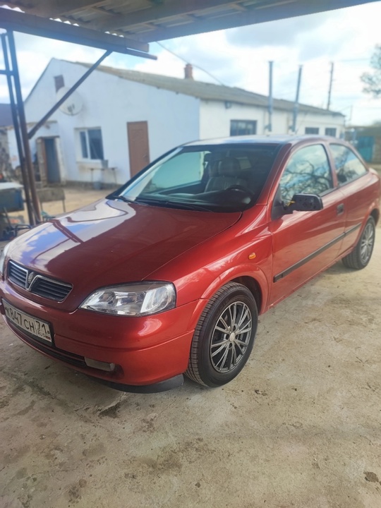 Продам Opel Astra купе
1.6 л (1)