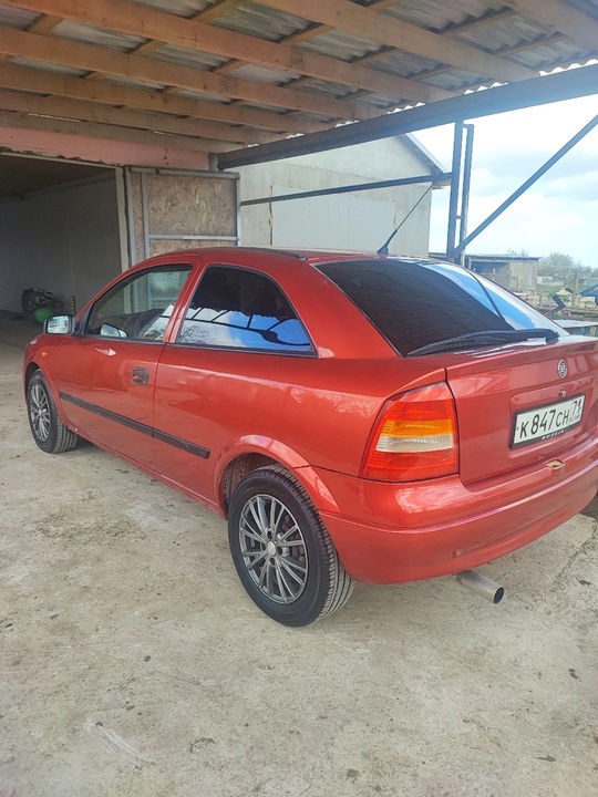 Продам Opel Astra купе
1.6 л (3)