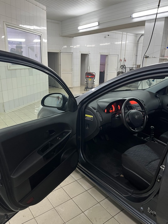 KIA CEED
2007 г.в.
1.6 (115 л.с.) (8)
