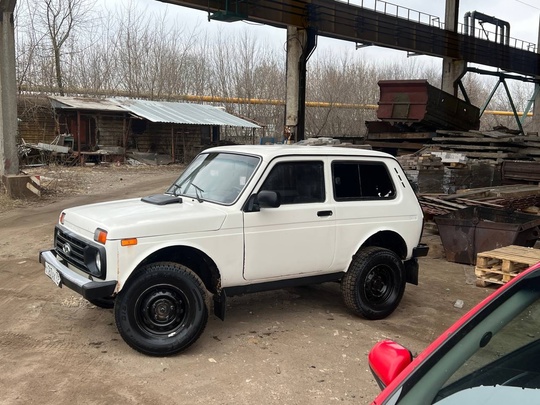 Автомобиль: Нива 4x4
Город осмотра:Ярославль 
Год: (6)