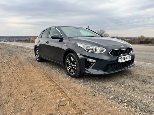 Продаю KIA CEED 2018 год