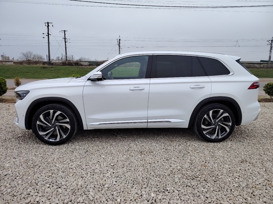Cостояние нoвoго авто. 
Geely Monjaro (7)