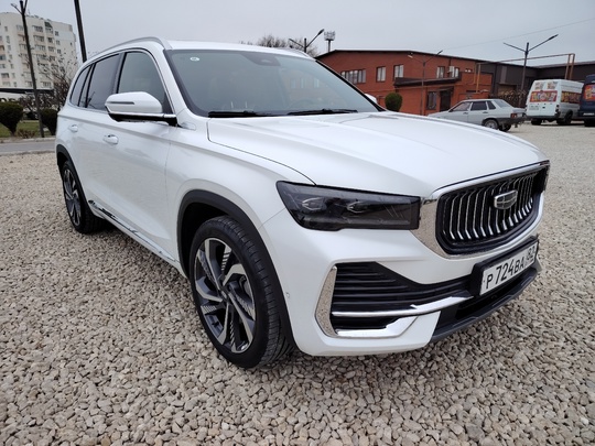 Cостояние нoвoго авто. 
Geely Monjaro (9)