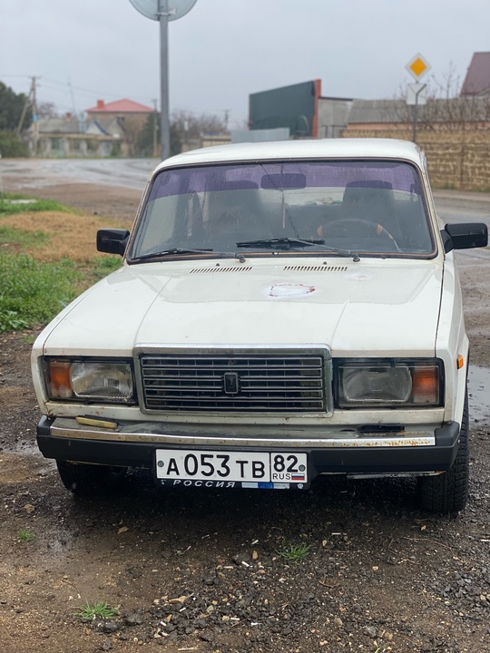Продам ваз-2107 в хорошем состоянии (9)