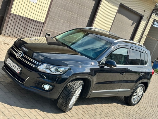 Volkswagen Tiguan 
2013 год (