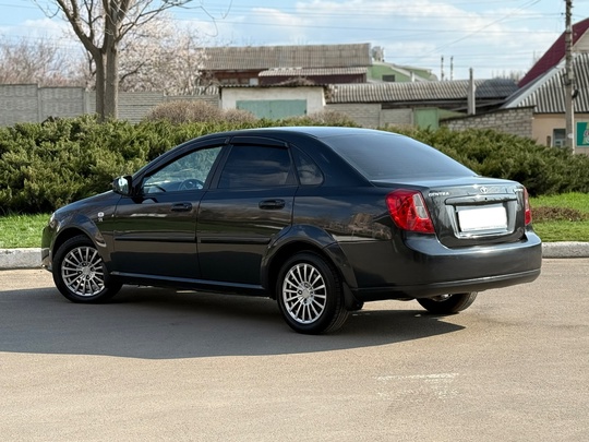 В продаже в Луганске
Daewoo Gentra (2)