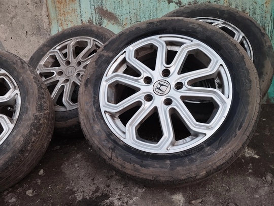 Продам диаметр 16.на 5 отверстий.