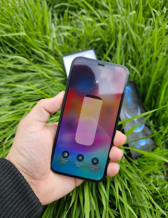 Продам или Обменяю 
IPhone 12 (2)