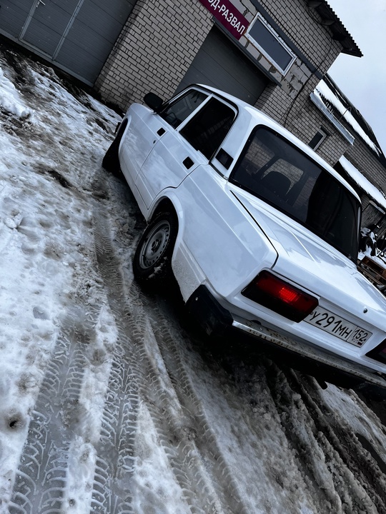 Ваз 2107 в хорошем состоянии, (4)