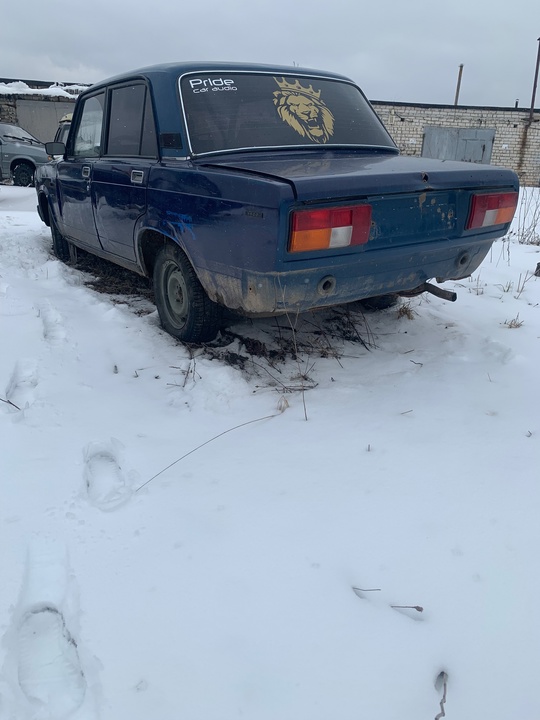 Срочно продам 2107 2000год карб (1)