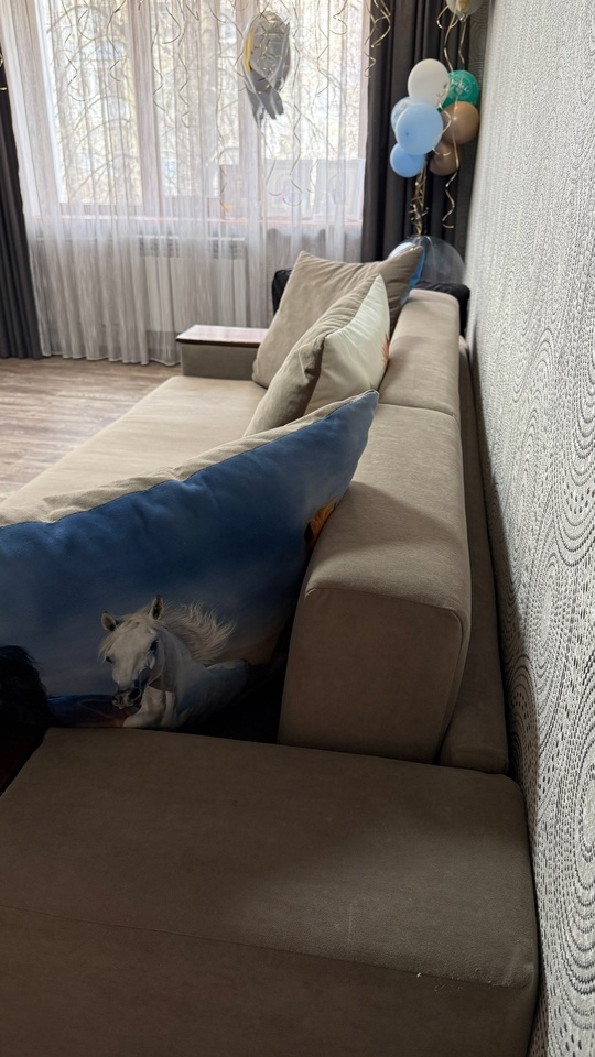 Продам диван угловой 265х160 см. (2)