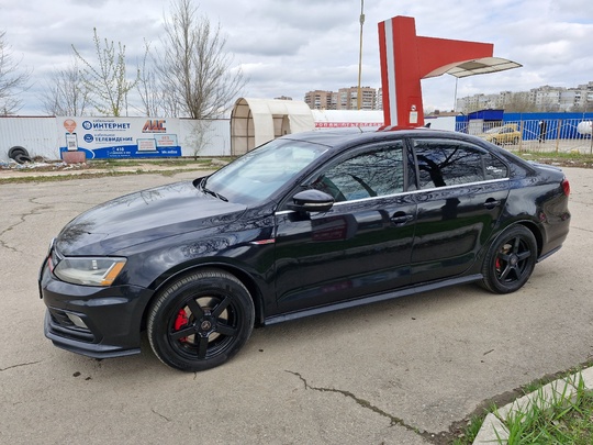 Продам Volkswagen Jetta Gli 2016г (2)