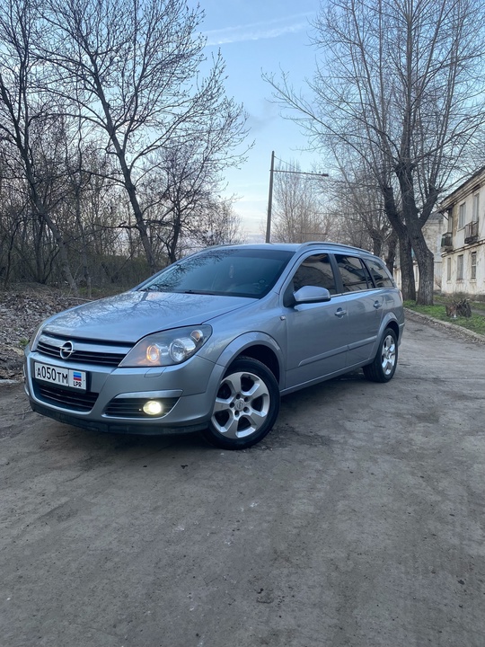 Opel Astra H 2005г 1.8