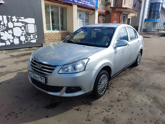 Продаётся Chery E5, 2013г.в куплен