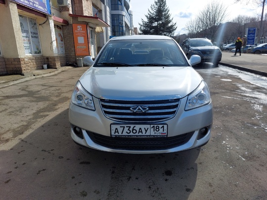 Продаётся Chery E5, 2013г.в куплен (1)