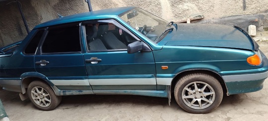 Продам автомобиль Lada 2115. 2002 (1)
