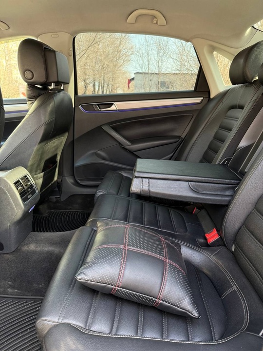 Продам авто
Volkswagen Passat 1.8 
 (4)