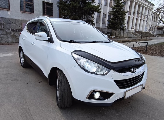 Продам Хундай ix 35 4wd (1)