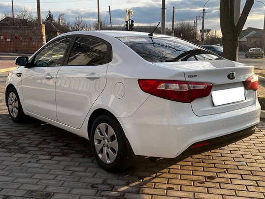 Продам Kia Rio 2014г, мотор (3)