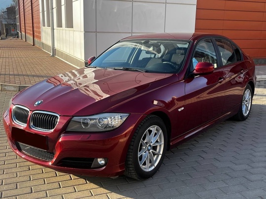 Продам BMW 3 series, 2011г. (1)