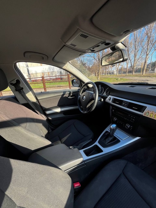 Продам BMW 3 series, 2011г. (3)