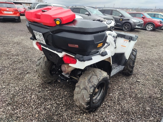 Продаю квадроцикл Polaris Sportsman Touring (2)