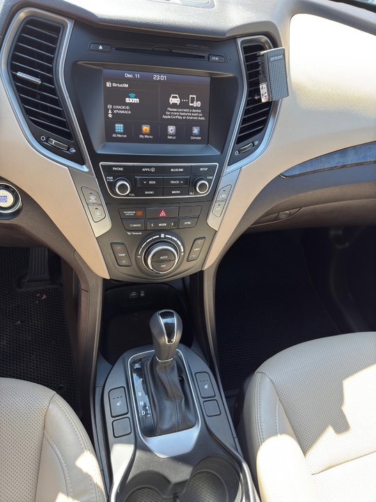 Hyundai Santa Fe 
2017
2.4 бензин, (9)