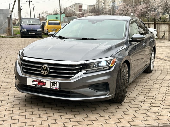 Volkswagen Passat B8 
Год -