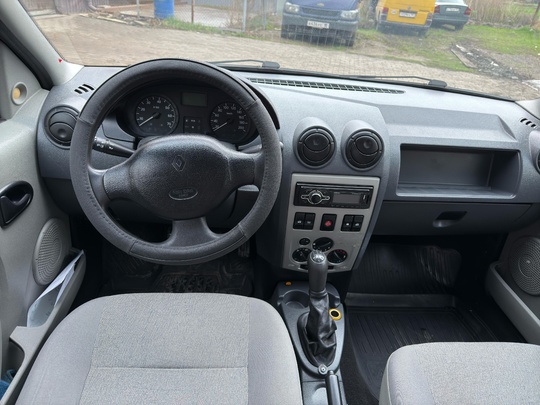 Renault Logan 2008г.выпуска 1.6 MPI (4)