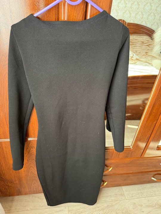 Продам платье (42 размер), 
2 (3)