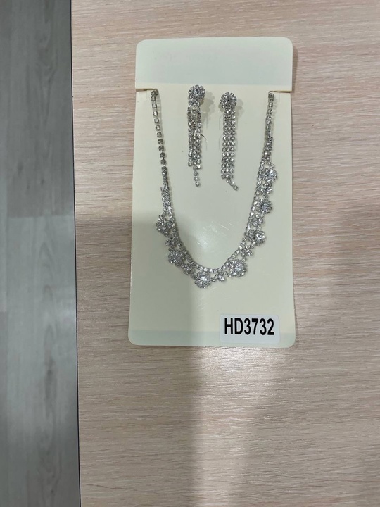 Продам платье (42 размер), 
2 (4)