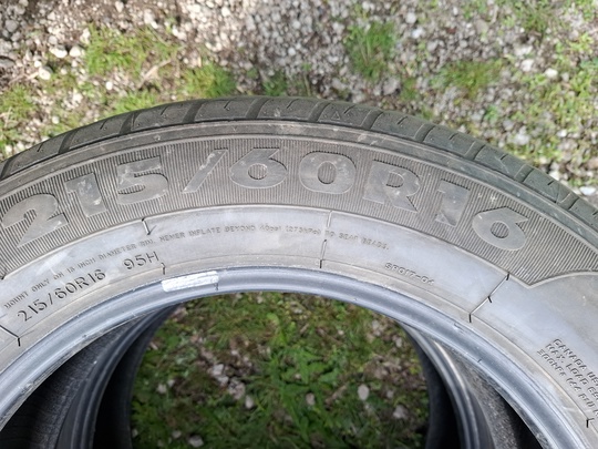 Продам пару летних шин 215/60/16 (4)