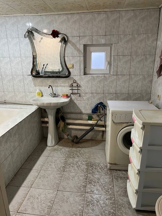 Продам дом в Луганске 
● (9)
