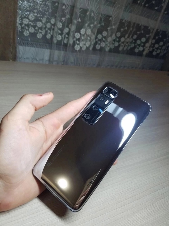 Продам редкий ультра флагман 2020