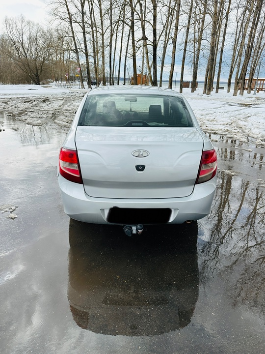 Продам Лада Гранта 
Год 2015
2 (4)