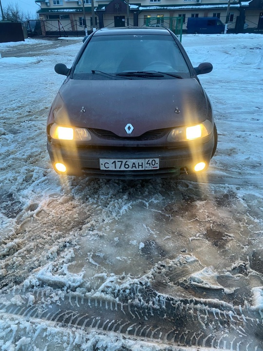 Продам Рено лагуна 1.6 16кл (5)
